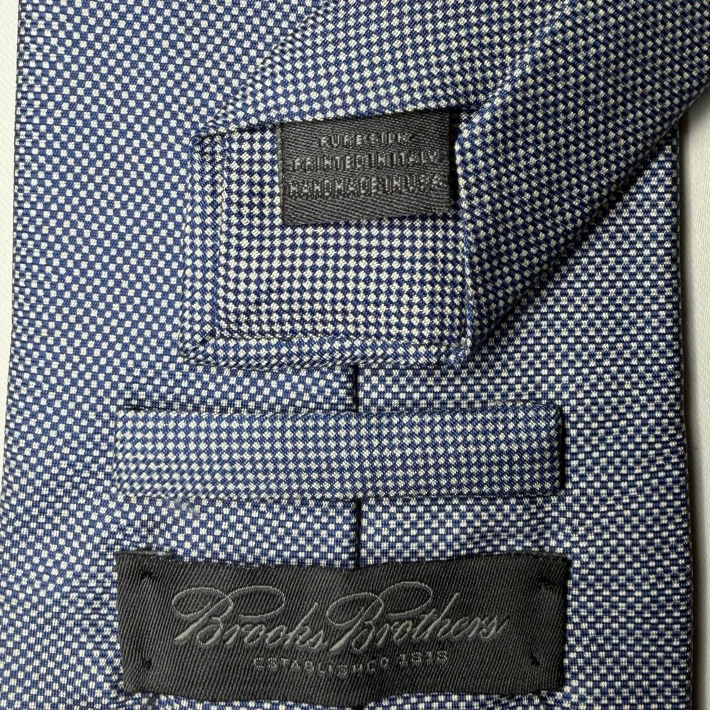 Brooks Brothers Pure Silk Navy Blue Small Checkered Pattern Wide Neck Tie‎